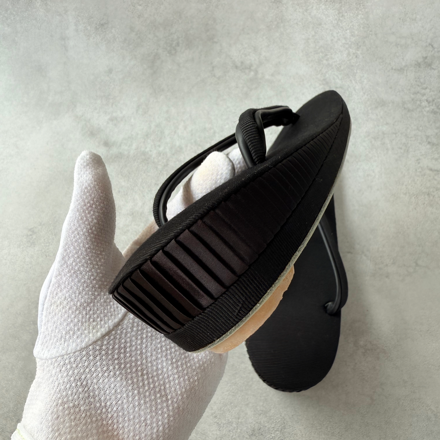 Vintage Japanese Black Zori Sandals (Size 6 US Women)|Elegant Formal Footwear from the 1960s