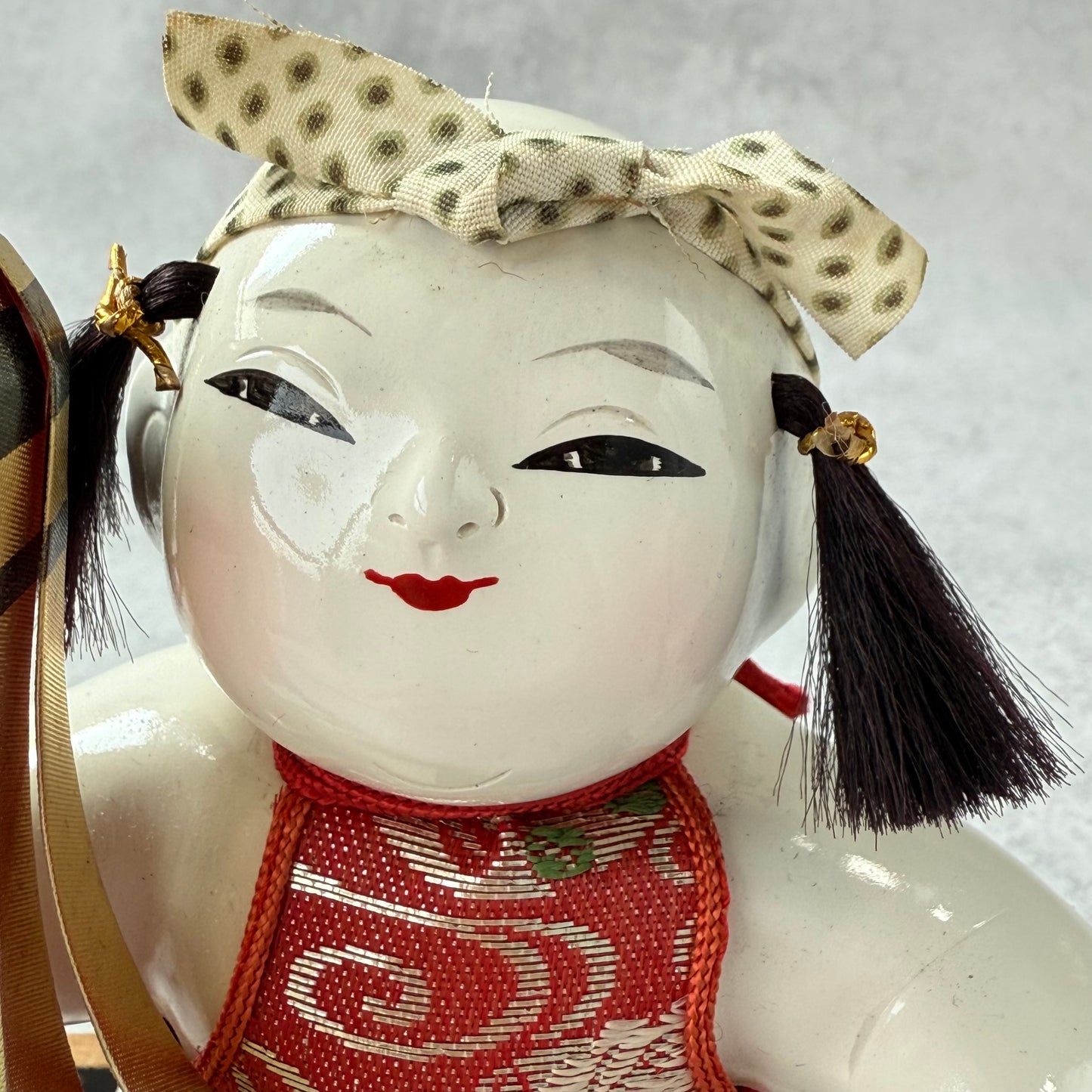 Vintage Japanese Warrior Doll – Kintaro with Gold Folding Screen | Traditional Kaga Folk Art from 1970s Japan