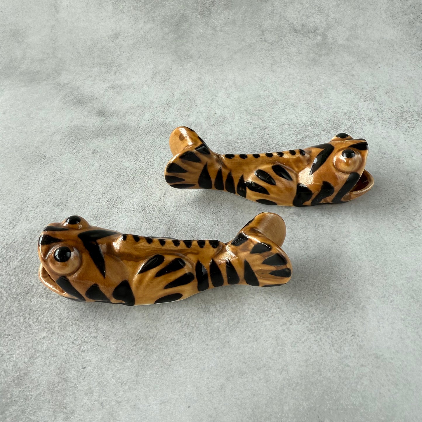 Mudskipper Chopstick Rests – Nabeshima Ware | From a Kiln Visited by Japan’s Imperial Family