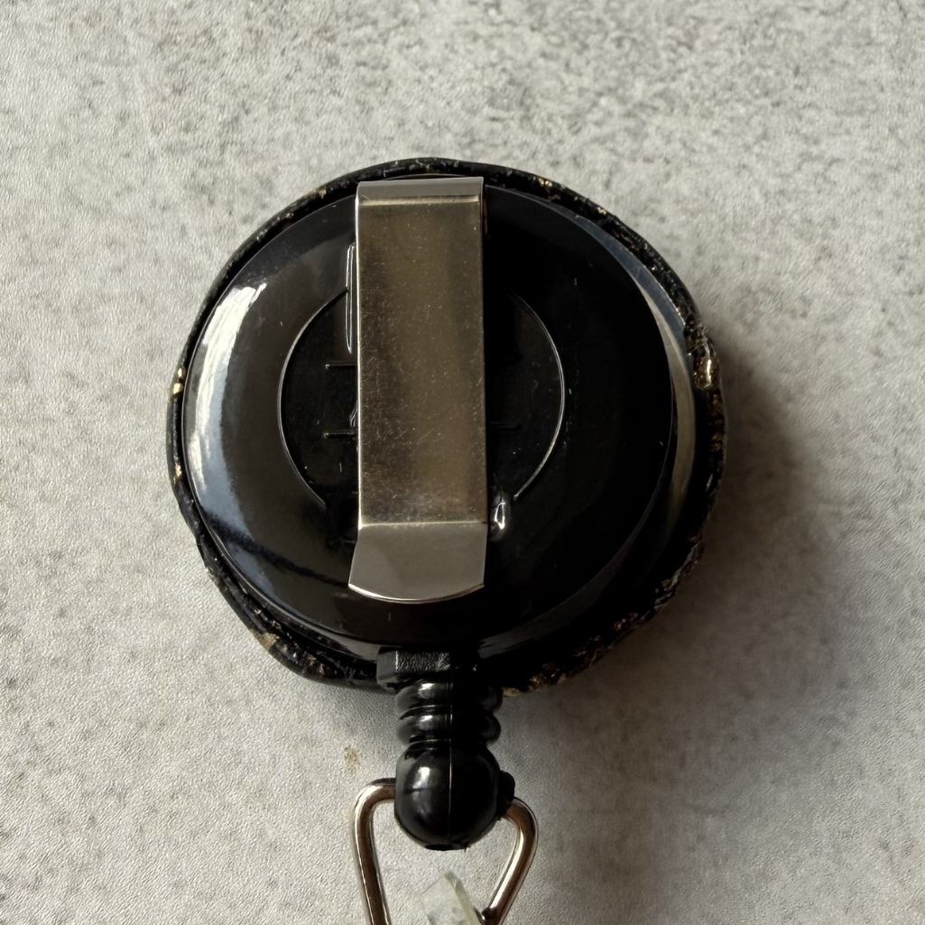 Kintsugi Style Retractable Badge Reel, Hand-painted Gold on Black Washi Paper, Japanese Zen Art ID Holder, 38mm Fabric Button, Unique Gift for Nurse