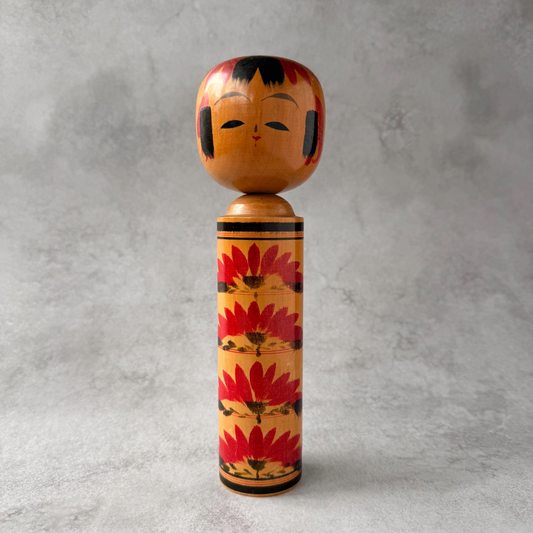 [Award-Winning Artist] Akira Ohe Vintage Kokeshi Doll, Togatta Style, 1970s – 9.45 inch Hand-Painted Japanese Folk Art