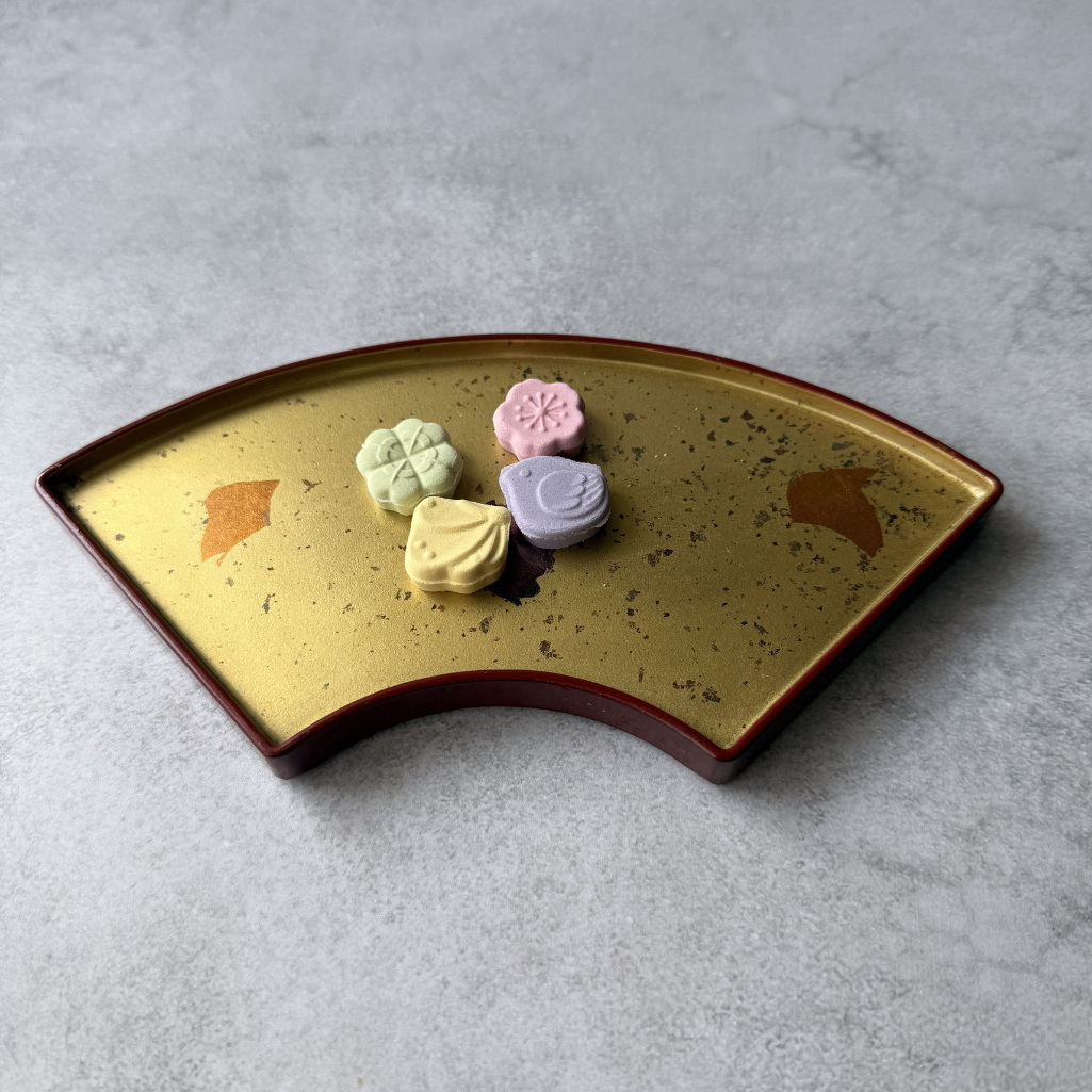 Vintage Hakuhichi Kanazawa Gold Leaf Fan-Shaped Plate Set of 5 (1970s, Rare & Hard-to-Find)